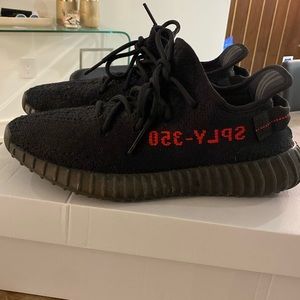 Yeezy black runners - men’s size 8.5